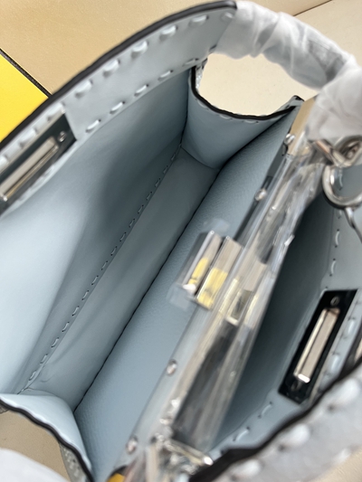 フェンディバッグ素材ディテール